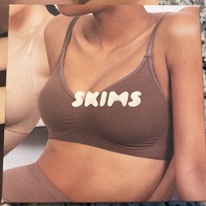 SKIM sculpting bralette in L\XL in Umber